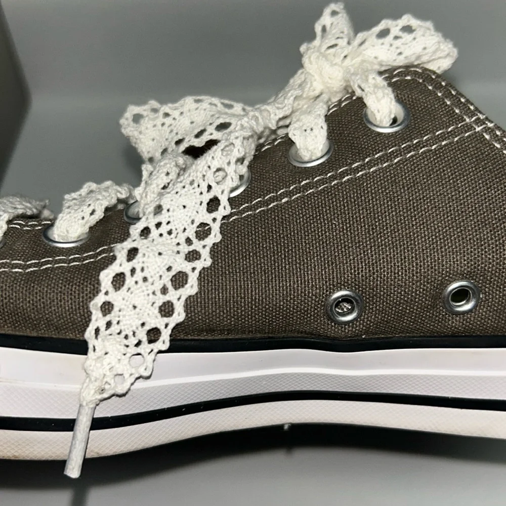 Converse Women's Brown Canvas Sneakers with Lace shoestrings - Picture 2 of 6